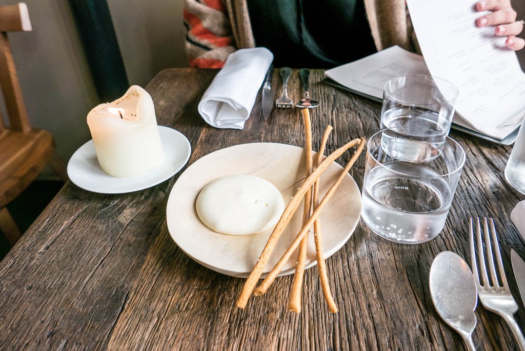 Bread sticks & cream cheese